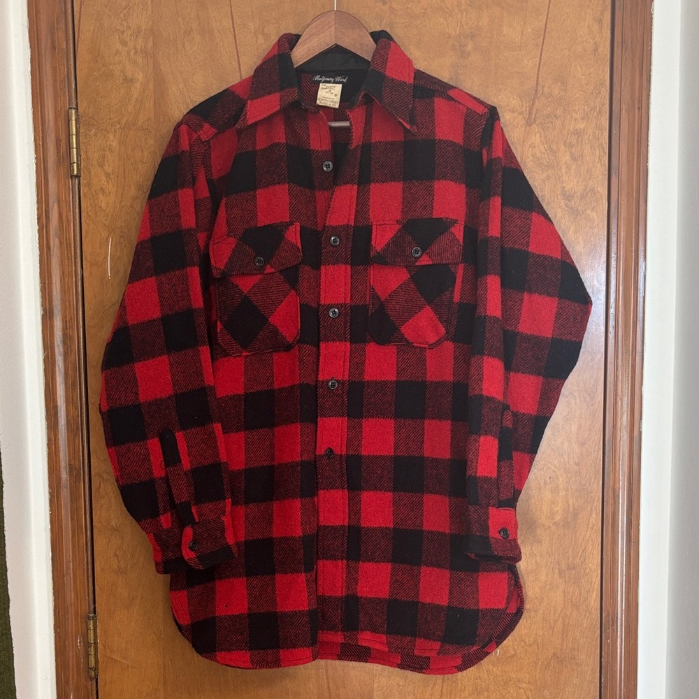 Montgomery Ward & Co 100% wool shirt jacket lumber jack red and black plaid